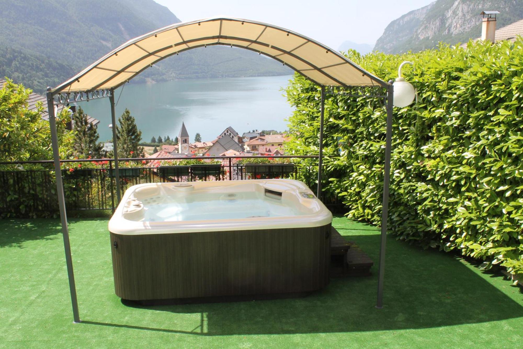 Hotel Florida Molveno Exteriér fotografie