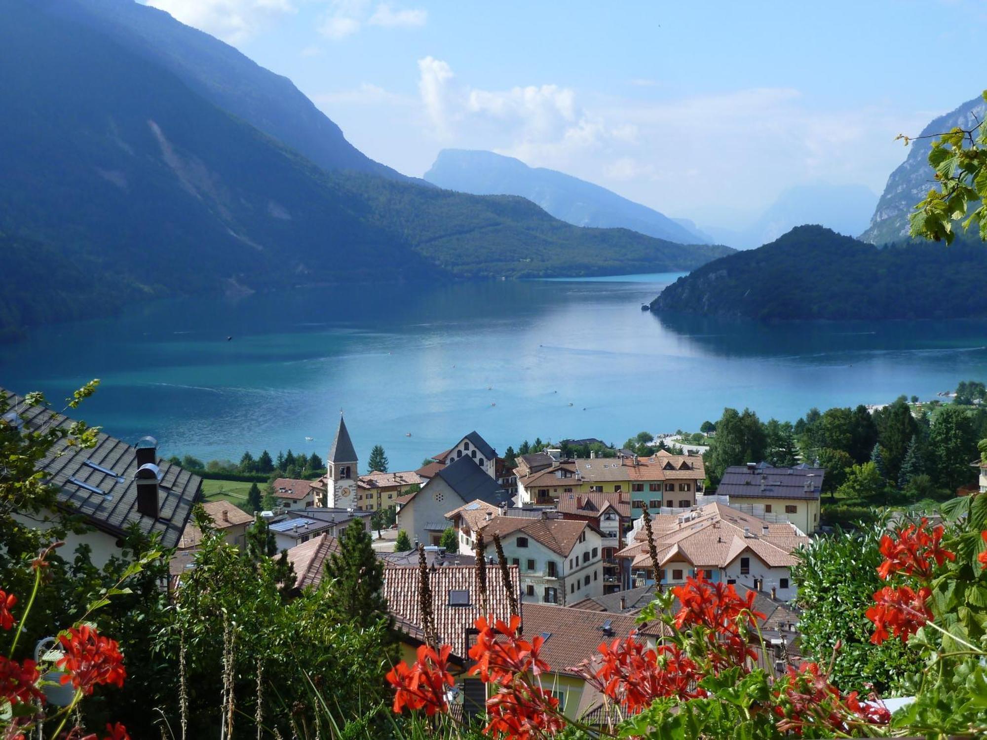 Hotel Florida Molveno Exteriér fotografie