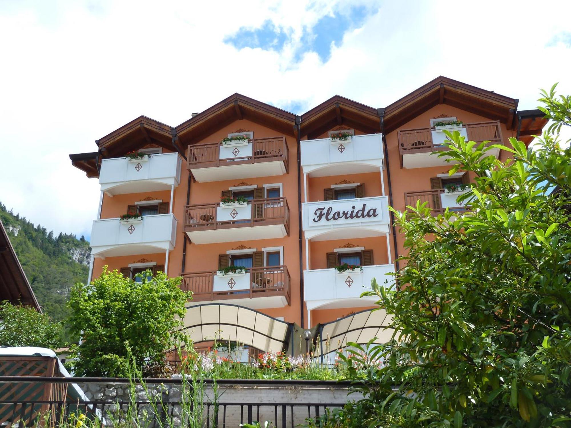 Hotel Florida Molveno Exteriér fotografie